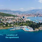 Daire Beachfront Milan, With Balcony Split