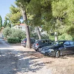 Beachfront Milan, With Balcony Daire *