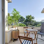 Daire Beachfront Milan, With Balcony