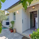 Beachfront Milan, With Balcony Daire