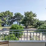 Daire Beachfront Milan, With Balcony *
