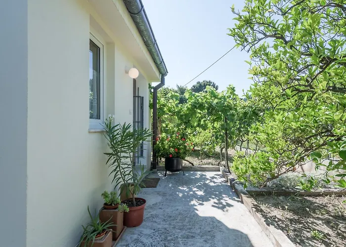 Beachfront Milan, With Balcony Lägenhet Split