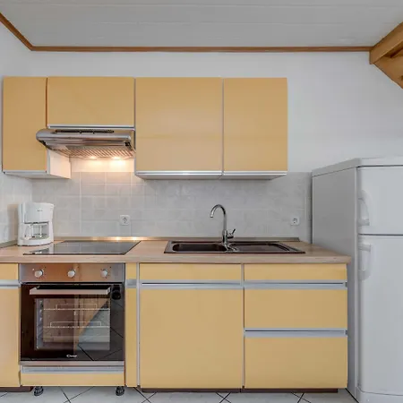 Apartman Beachfront Milan, With Balcony