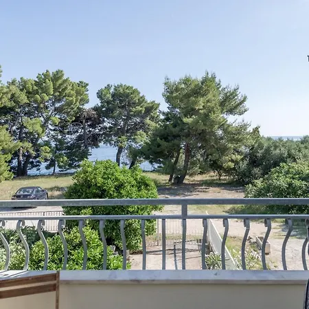 Beachfront Milan, With Balcony Apartment