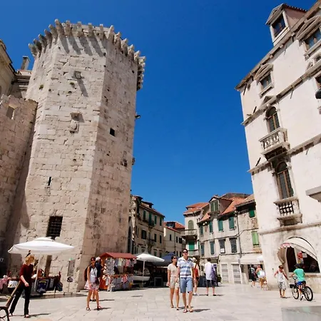 Daire Beachfront Milan, With Balcony *