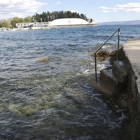Daire Beachfront Milan, With Balcony *