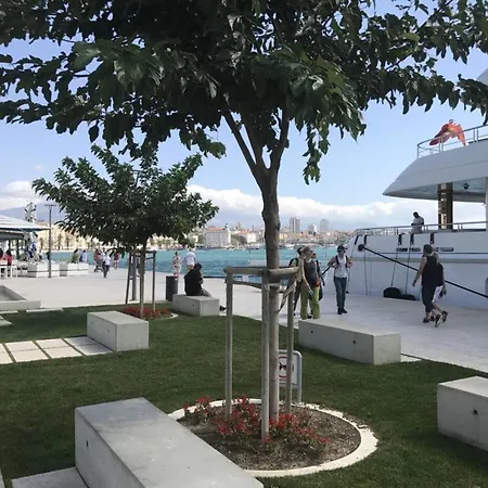 Beachfront Milan, With Balcony Apartment Split