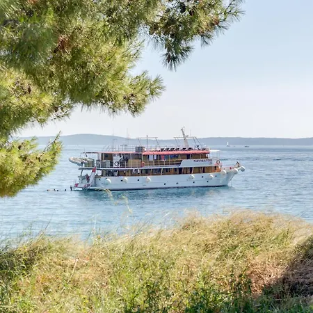 Daire Beachfront Milan, With Balcony *