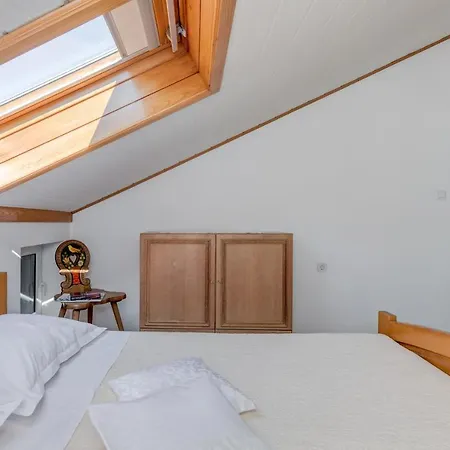 Apartman Beachfront Milan, With Balcony Split