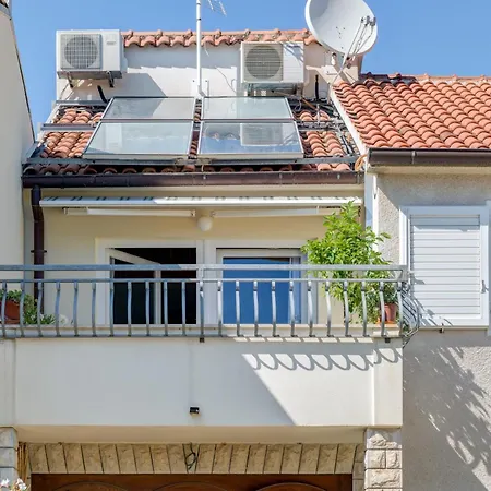 Beachfront Milan, With Balcony *