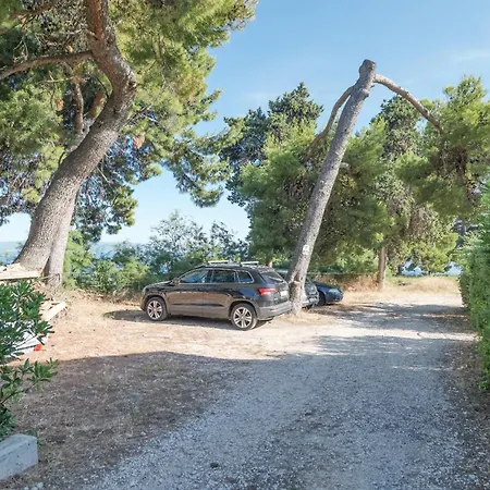 Beachfront Milan, With Balcony