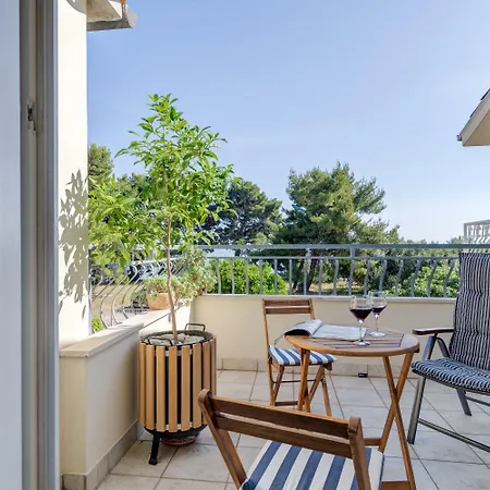 公寓 Beachfront Milan, With Balcony